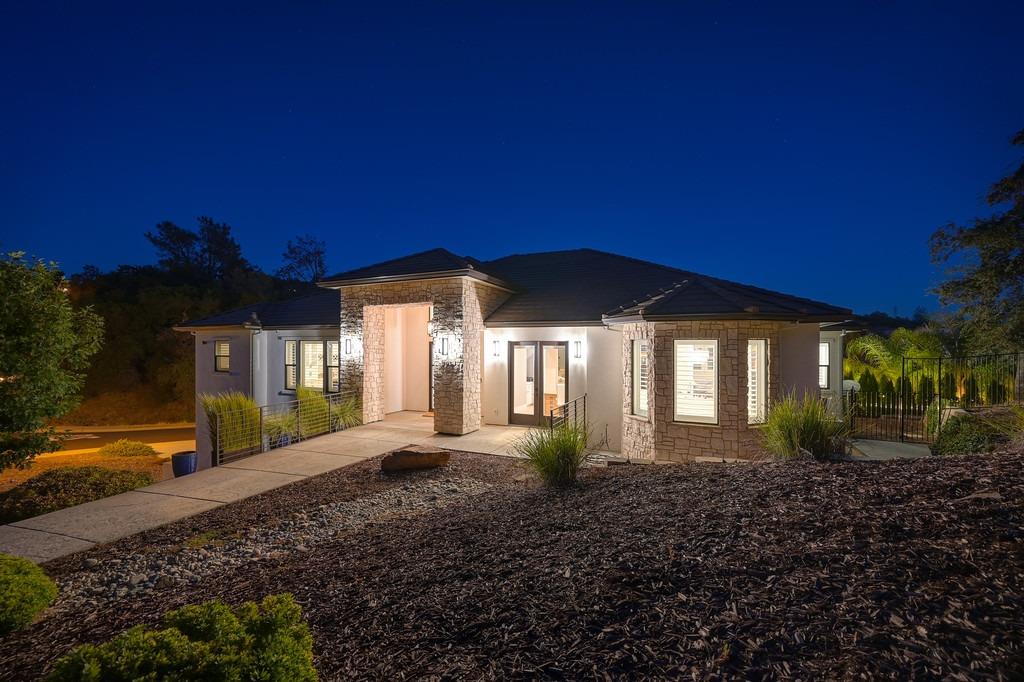 793 Deerbrooke Trail