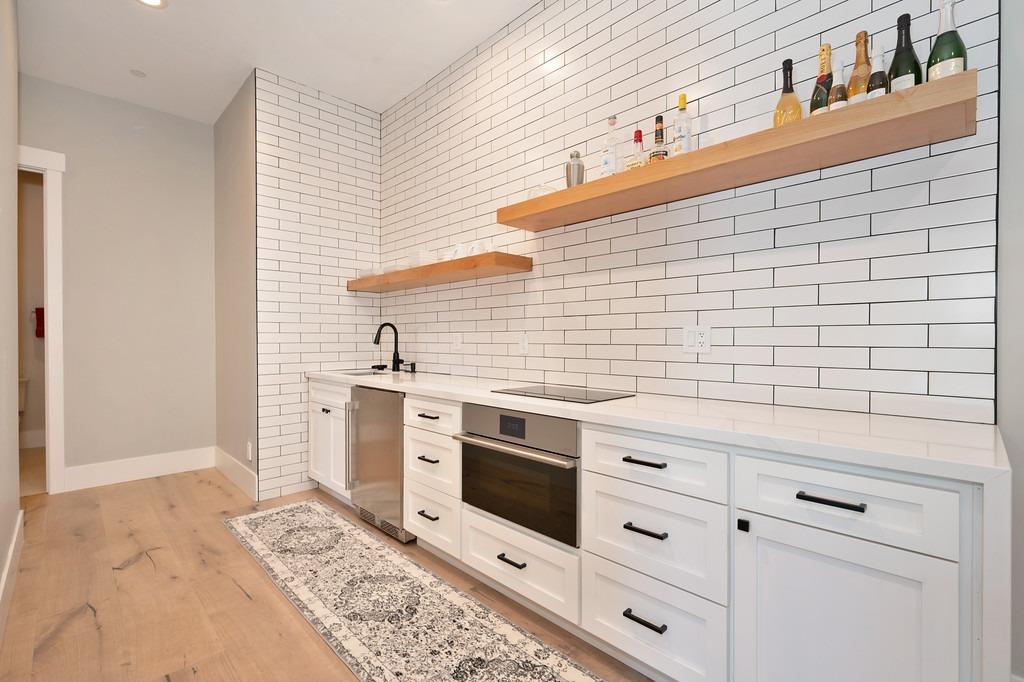 793 Deerbrooke Trail