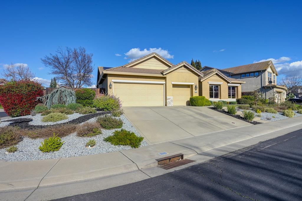 2636 Waterford Glen Circle