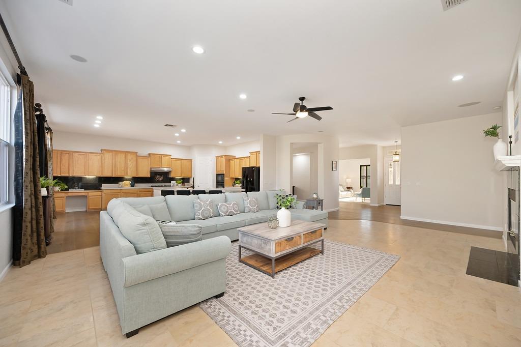 2636 Waterford Glen Circle