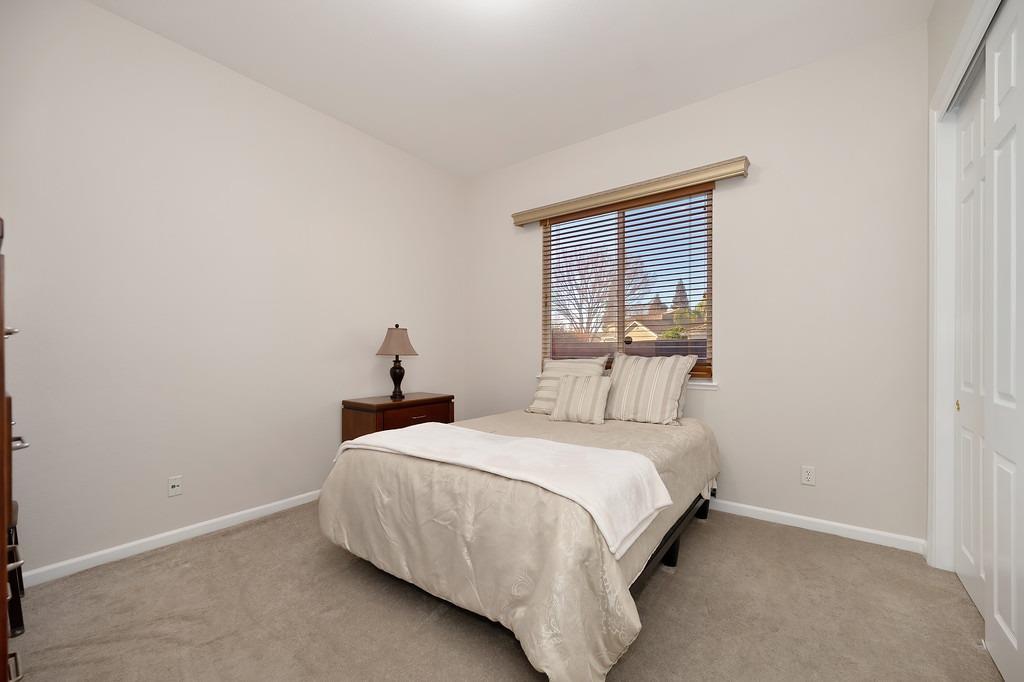 2636 Waterford Glen Circle