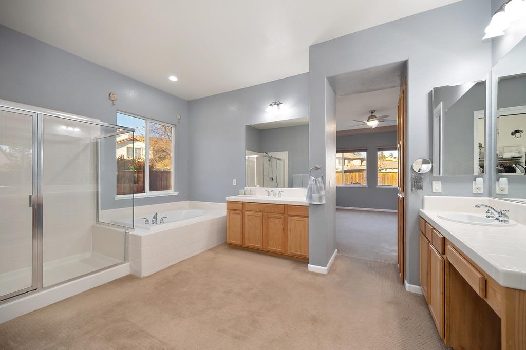 2636 Waterford Glen Circle