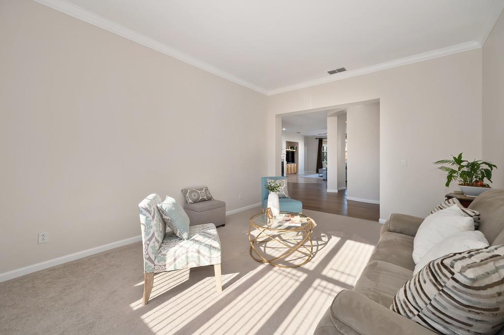 2636 Waterford Glen Circle