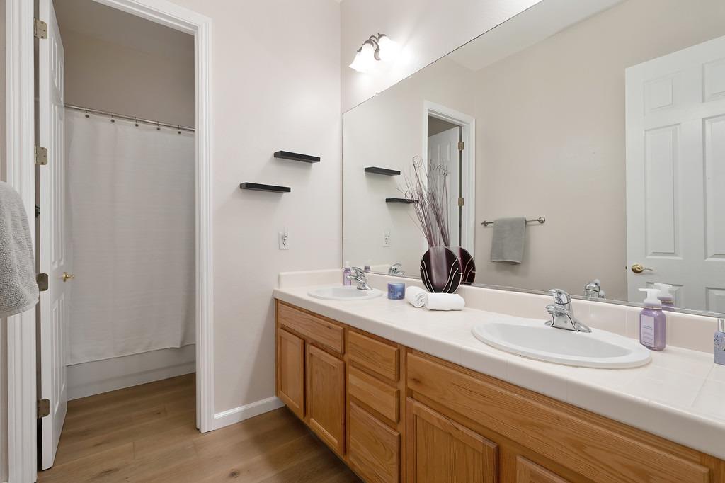 2636 Waterford Glen Circle