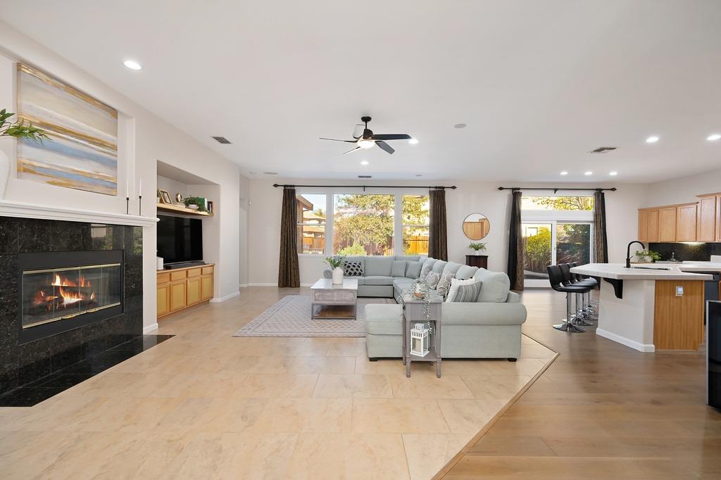 2636 Waterford Glen Circle