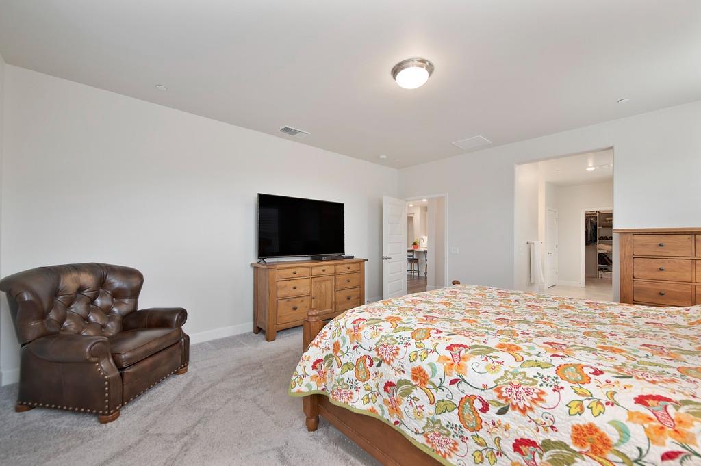 4561 Peace Lily Lane