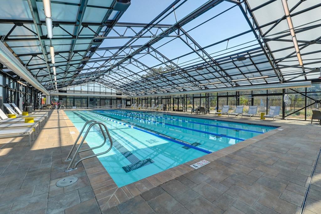 4561 Peace Lily Lane