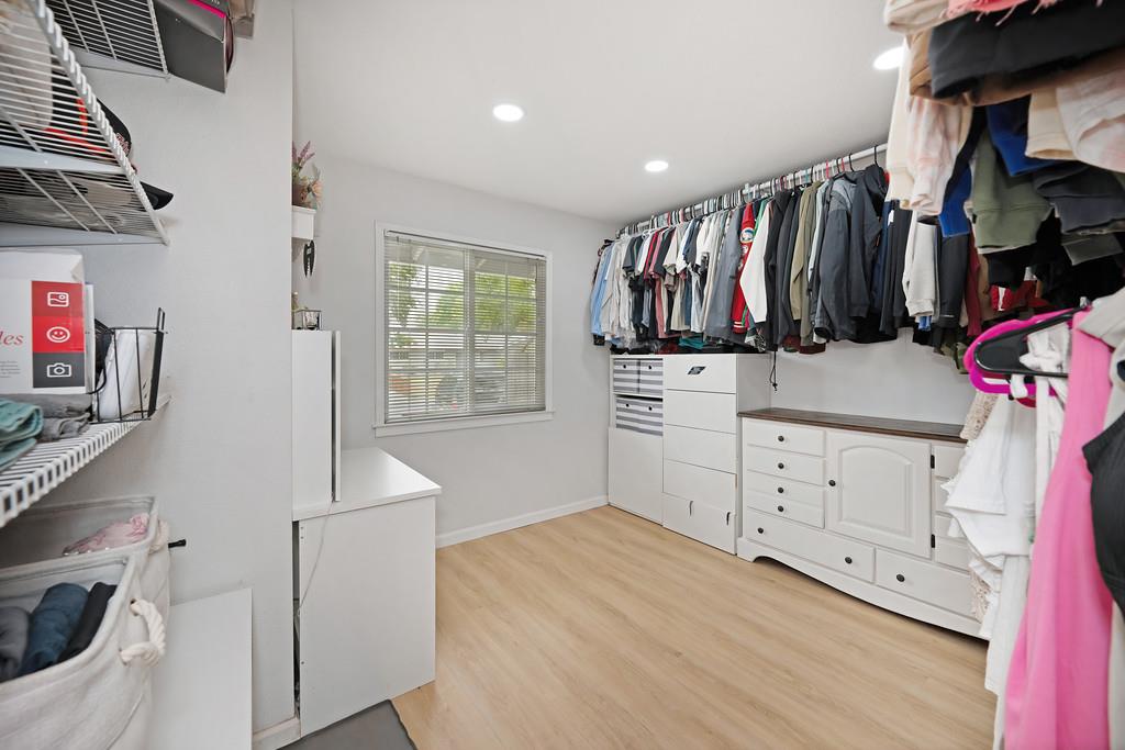 10493 Georgetown Drive