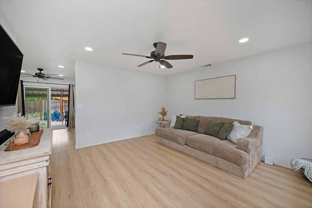 10493 Georgetown Drive