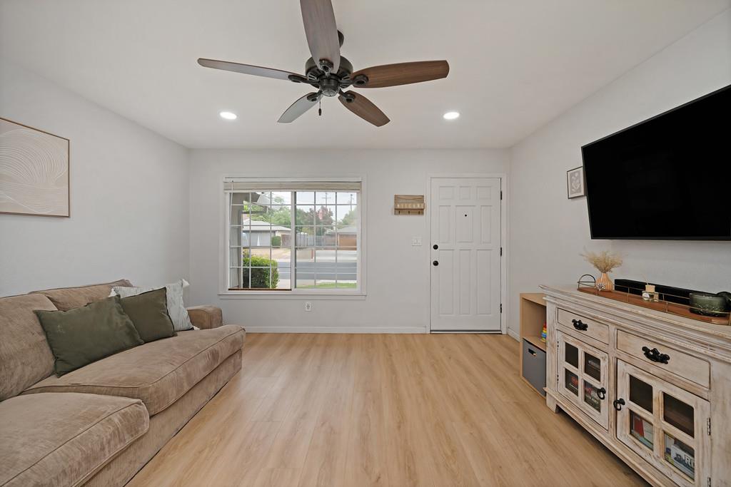 10493 Georgetown Drive