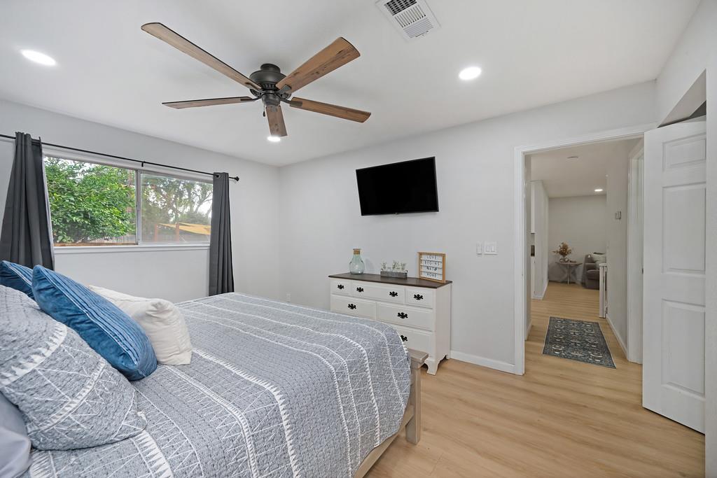 10493 Georgetown Drive