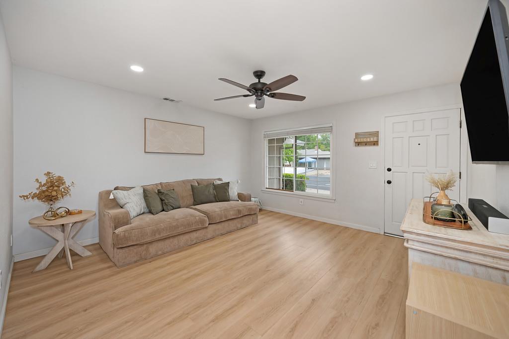 10493 Georgetown Drive