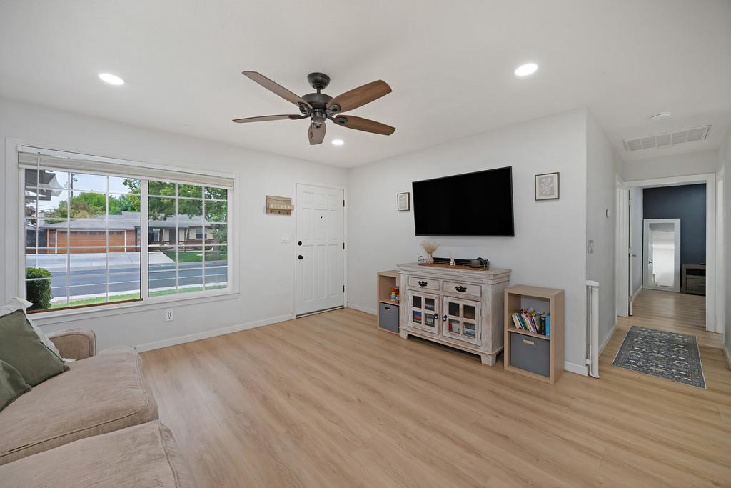 10493 Georgetown Drive