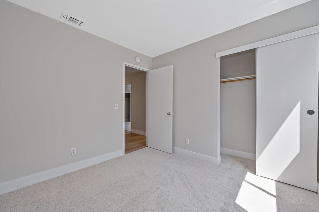 553 Oakborough Avenue