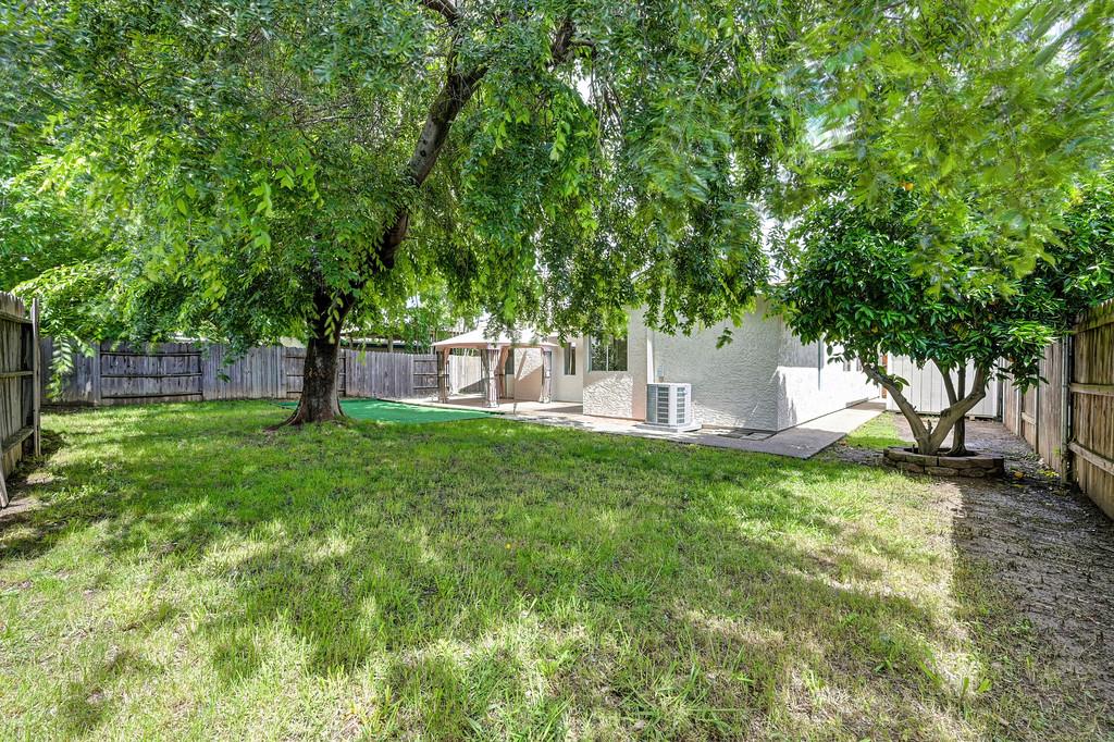 553 Oakborough Avenue