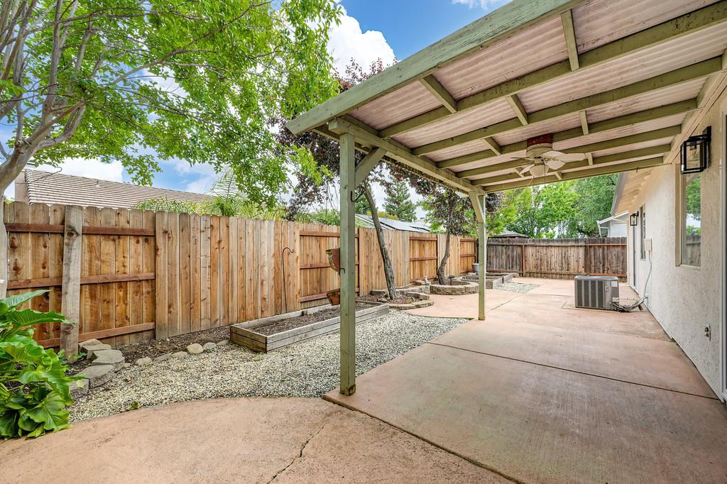 2450 Floradale Way