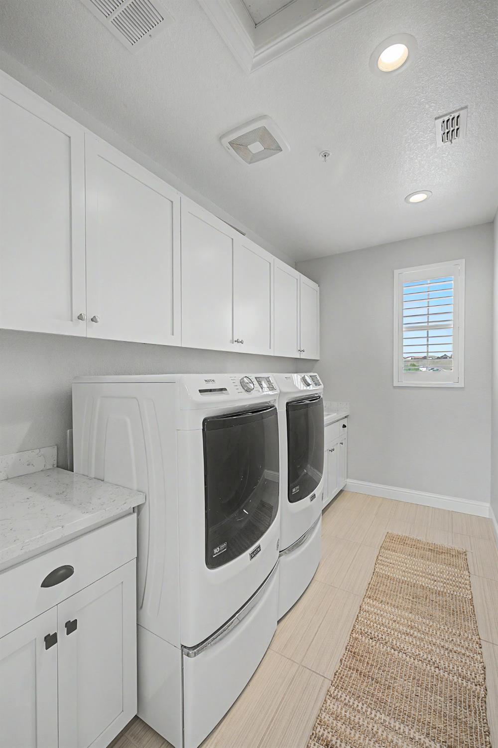 2898 Anastasia Way