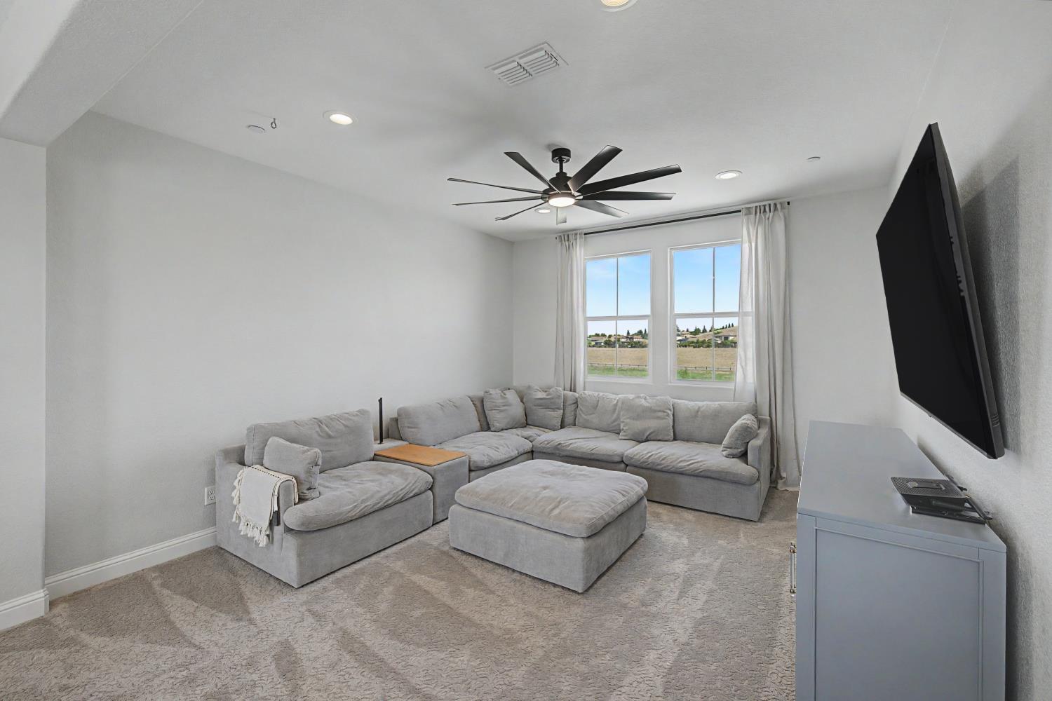 2898 Anastasia Way