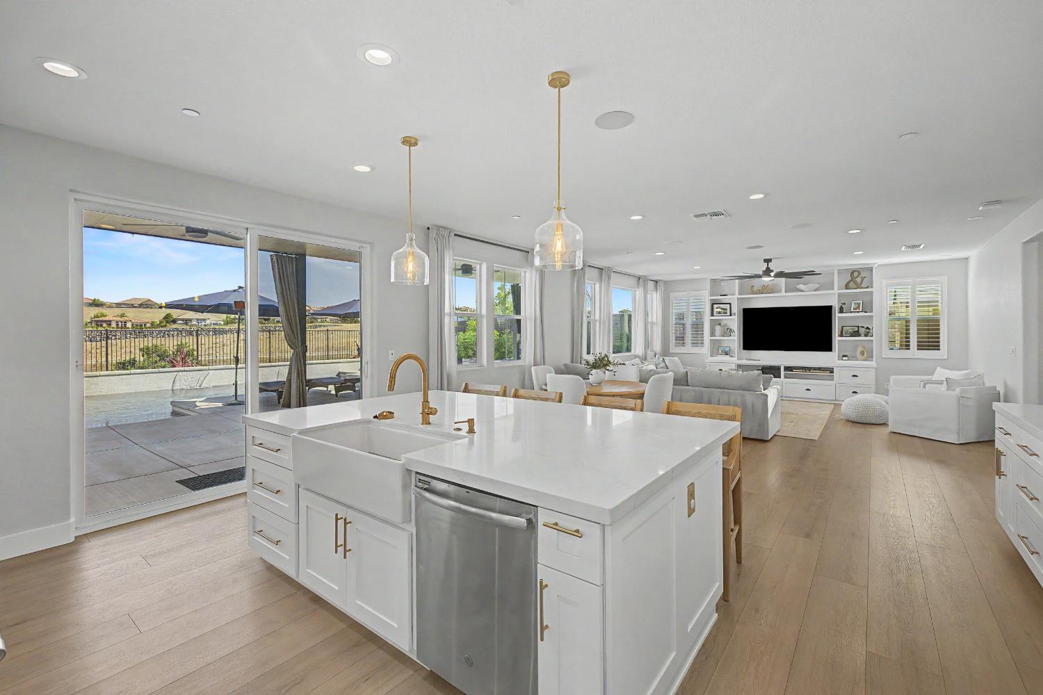 2898 Anastasia Way