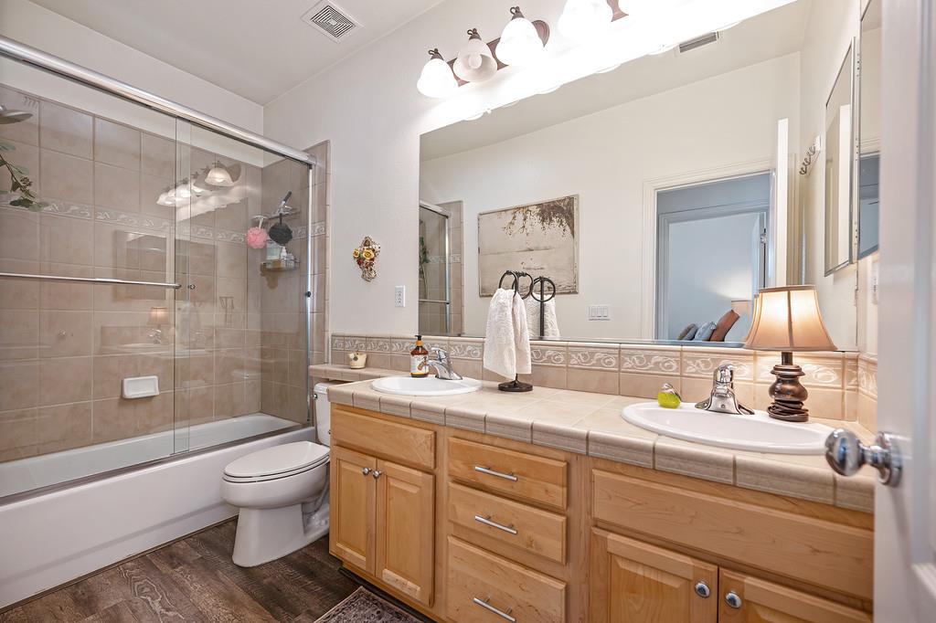 2113 Sterling Dr 22