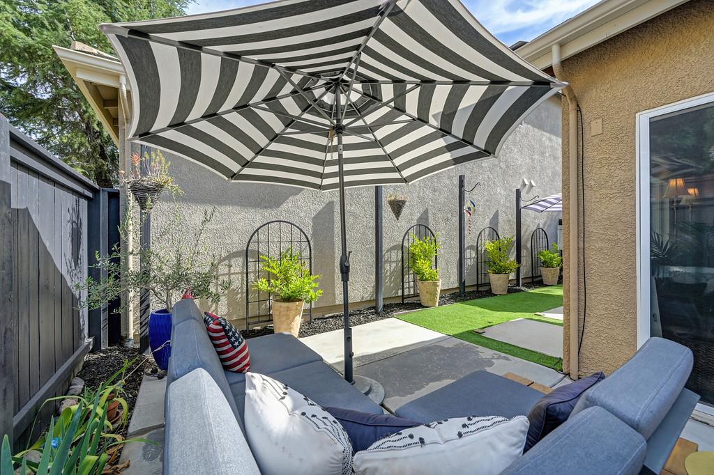 2113 Sterling Dr 22