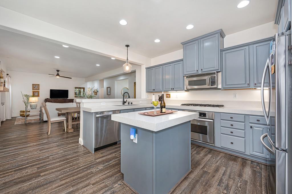2113 Sterling Dr 22