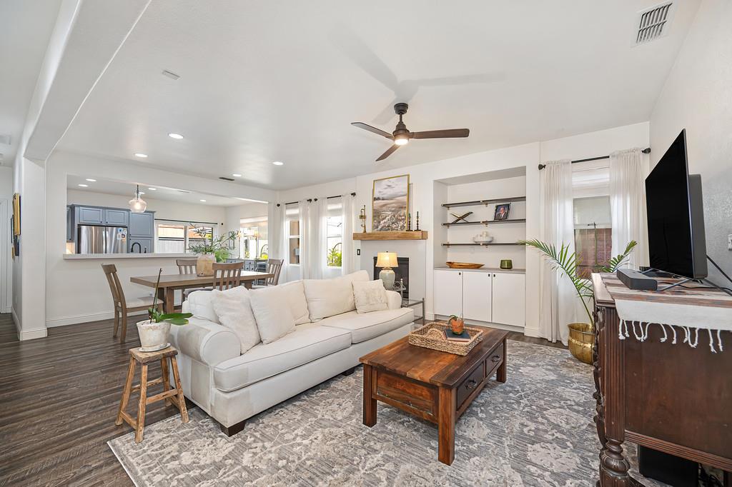 2113 Sterling Dr 22