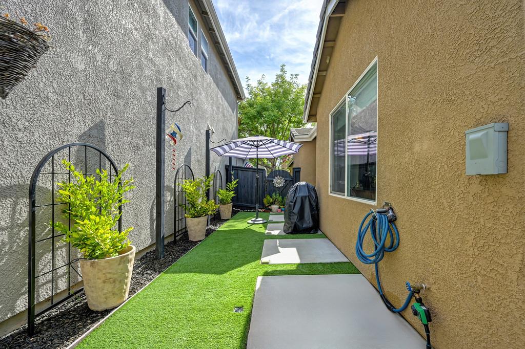 2113 Sterling Dr 22