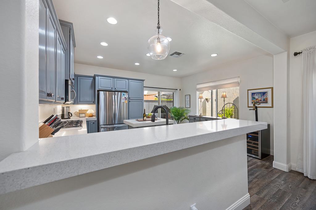 2113 Sterling Dr 22
