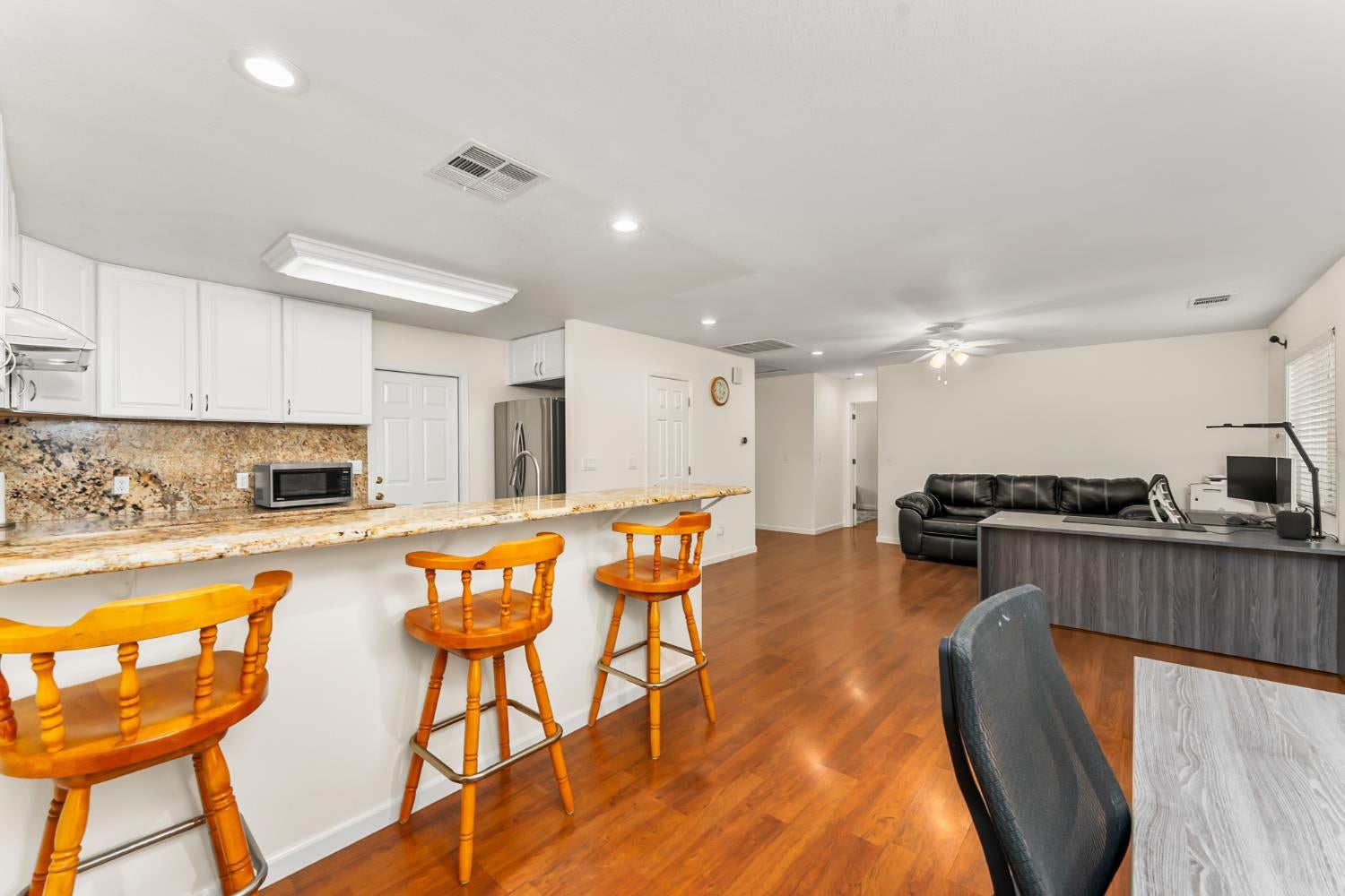 7717 Reno Lane