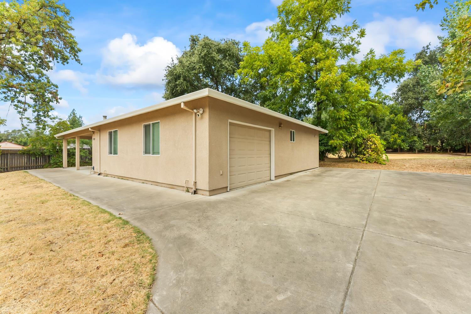 7717 Reno Lane