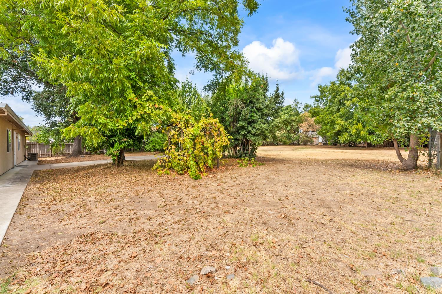 7717 Reno Lane