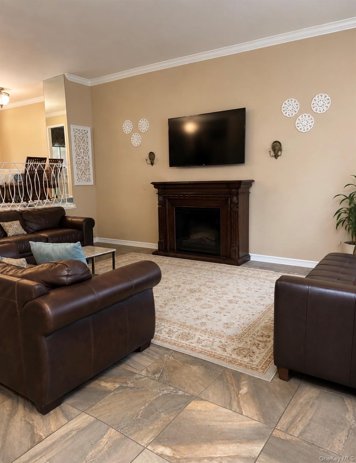 930 Merrick Rd Unit: 5
