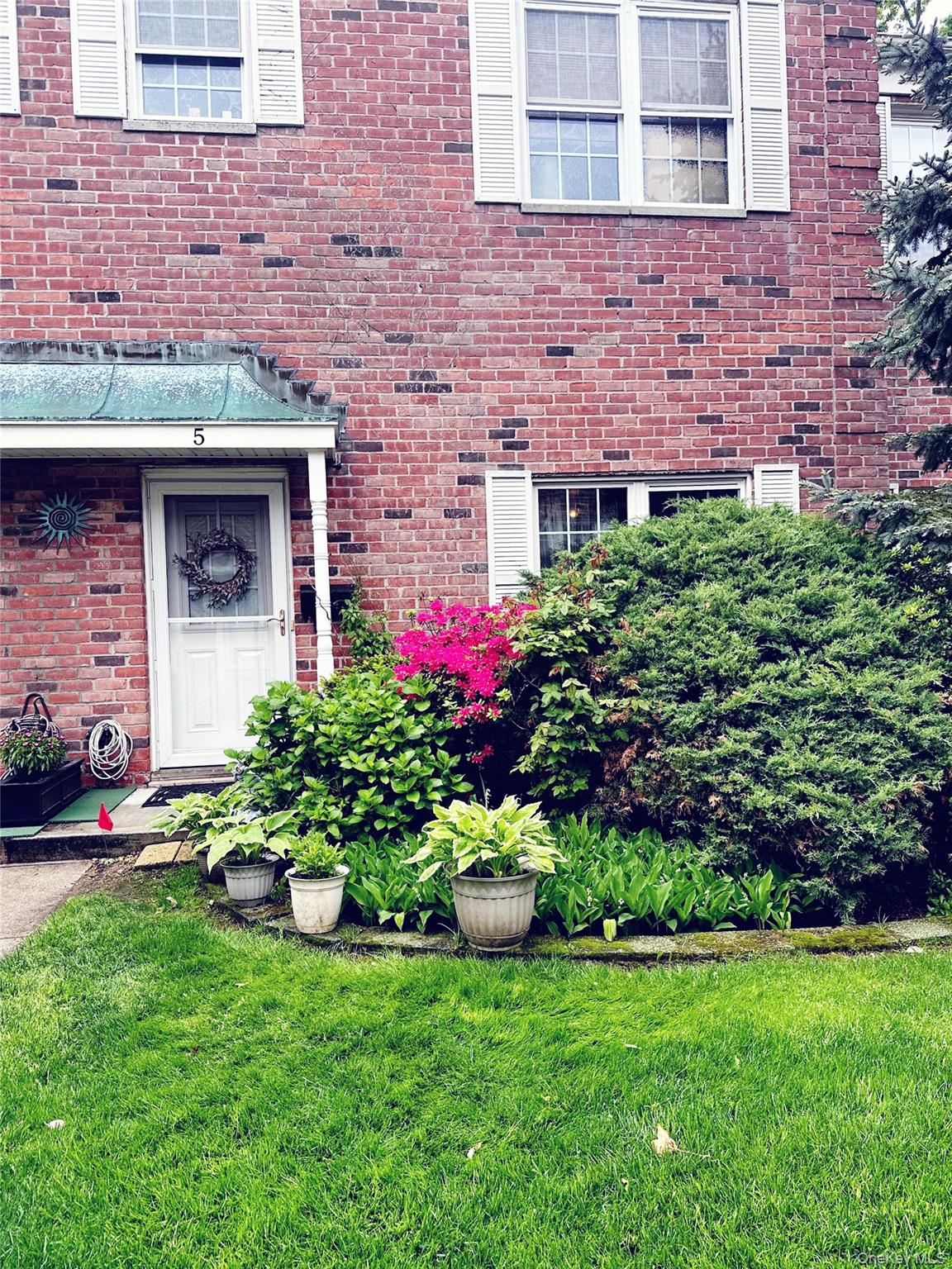 930 Merrick Rd Unit: 5