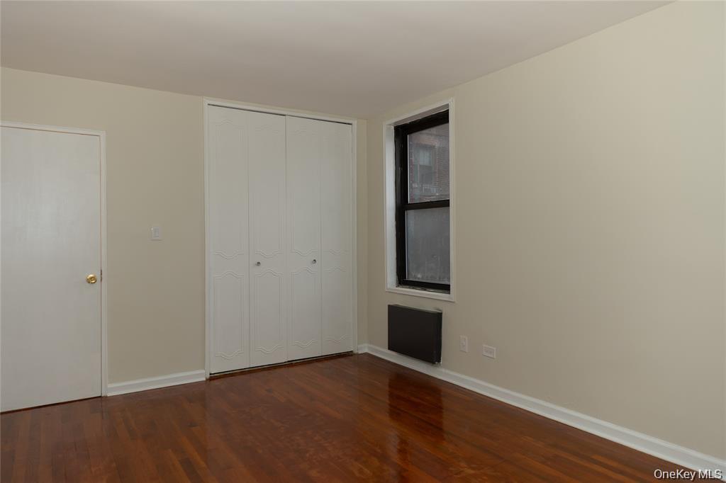 1275 E 51st Street Unit: 3Y