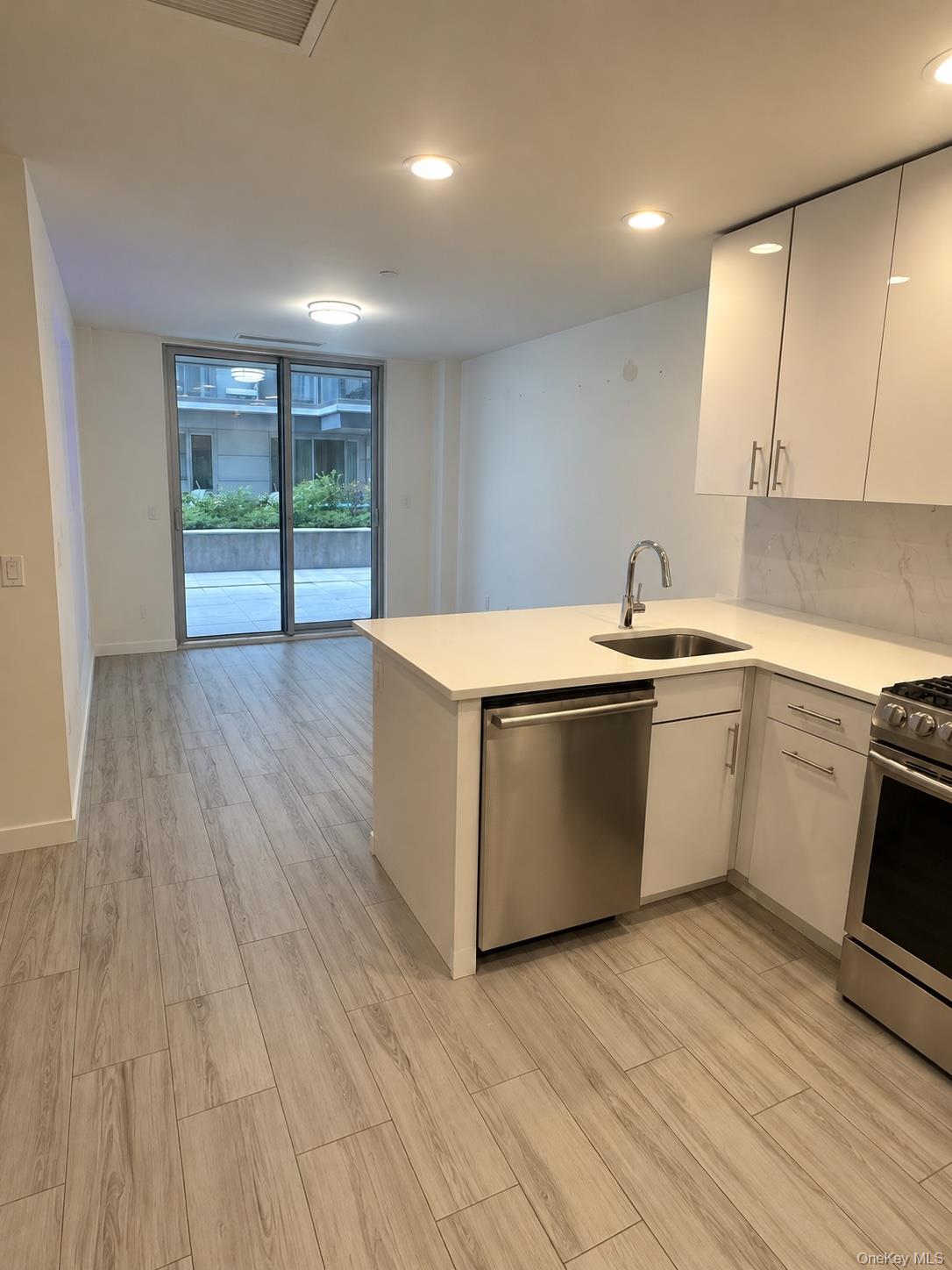 10909 15th Avenue Unit: S107