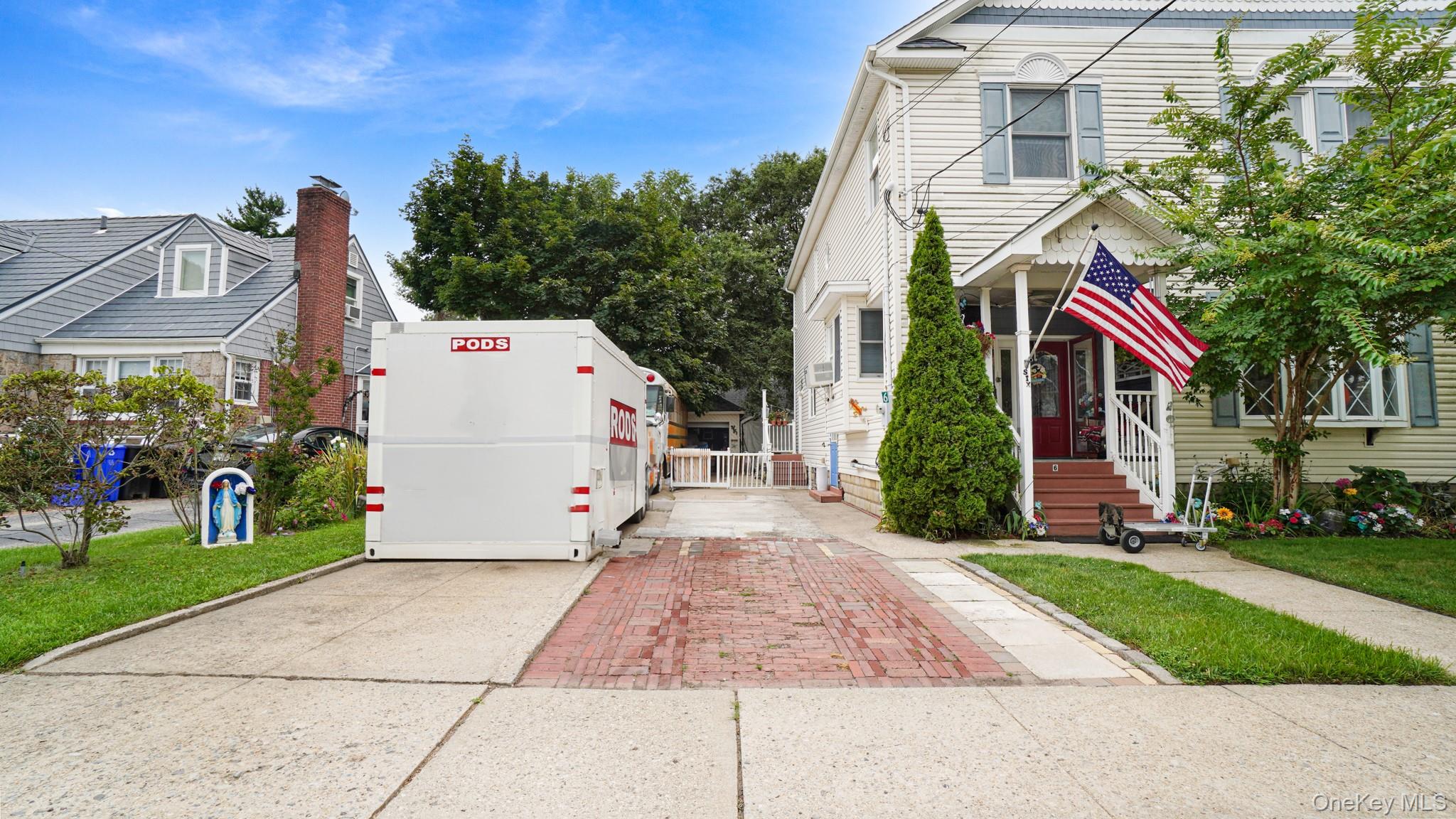 6 Windsor Place