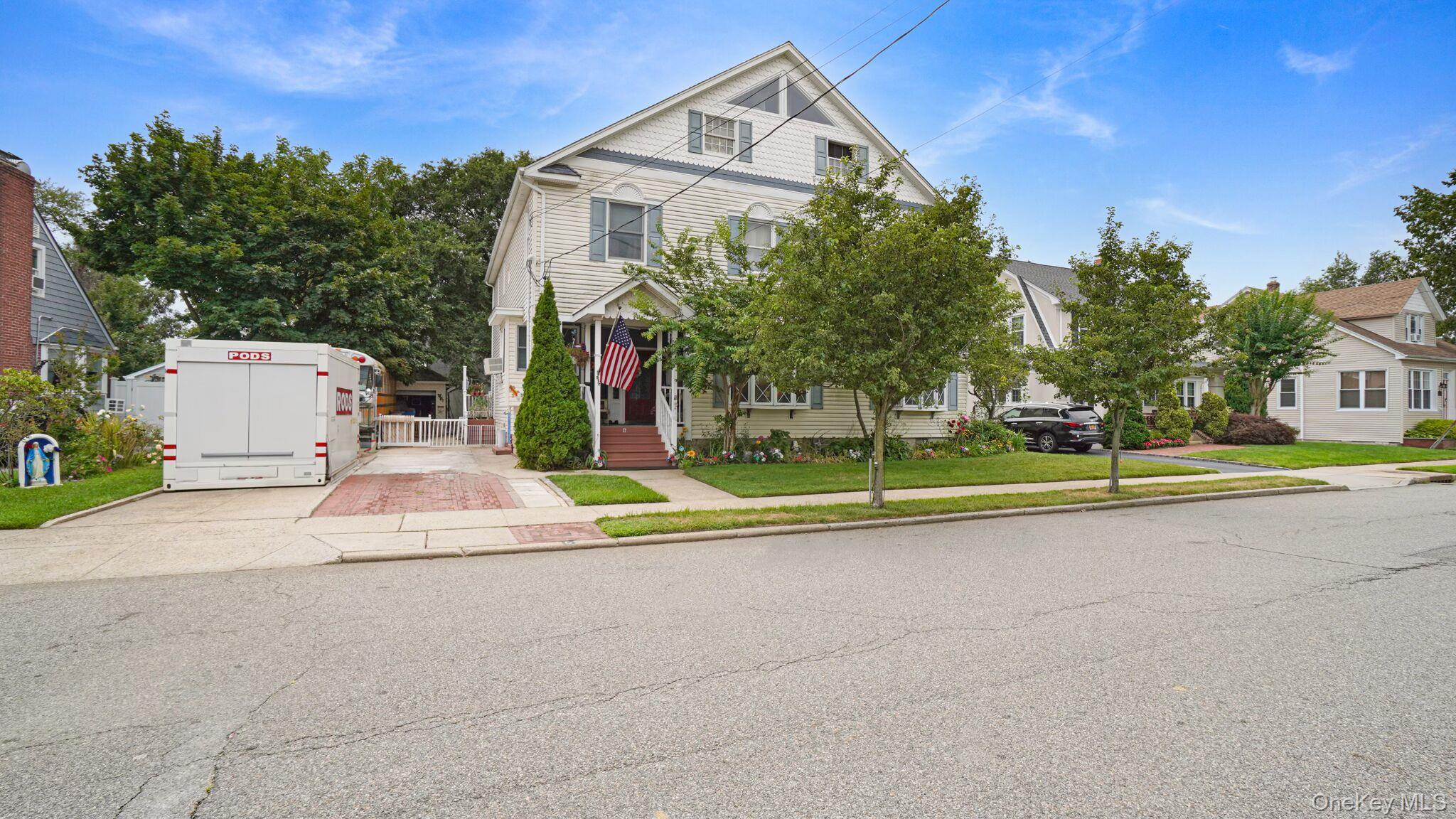 6 Windsor Place
