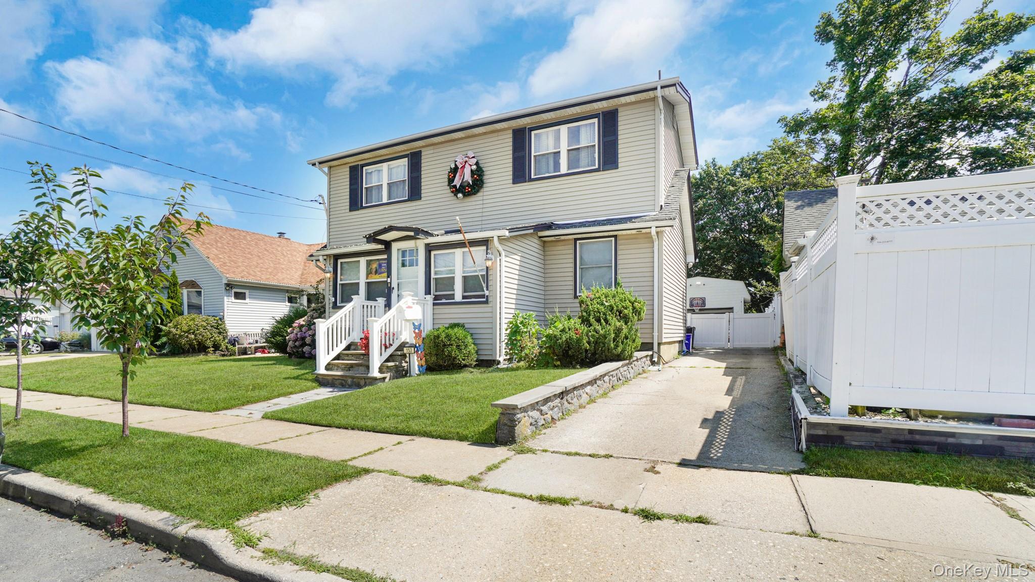 153 Westend