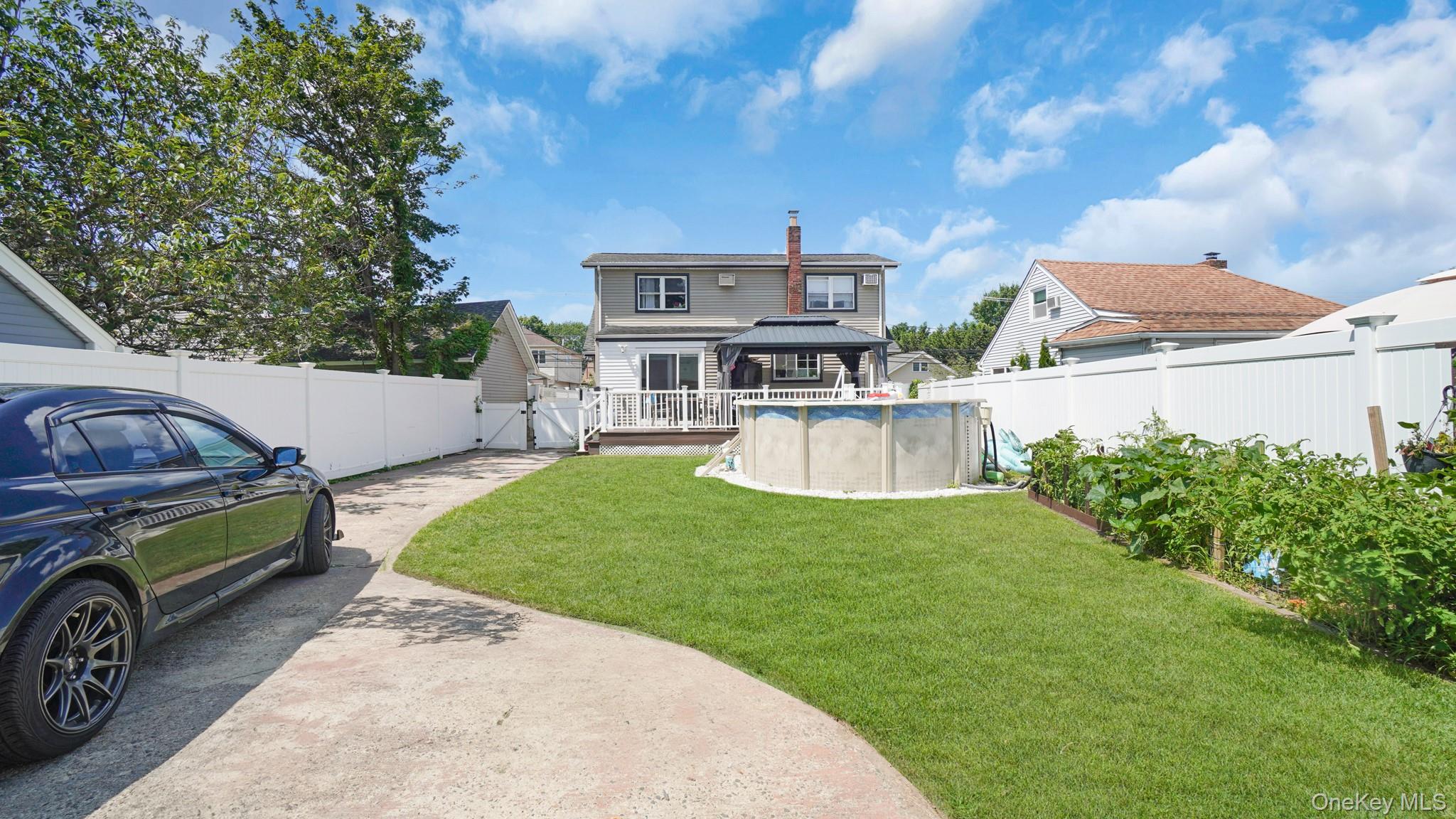 153 Westend
