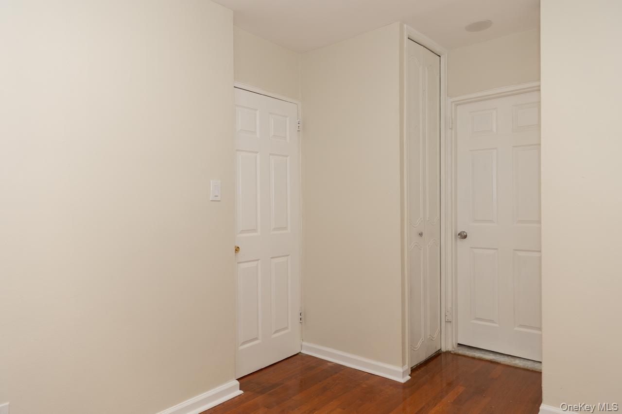 1275 E 51st Street Unit: 3Y