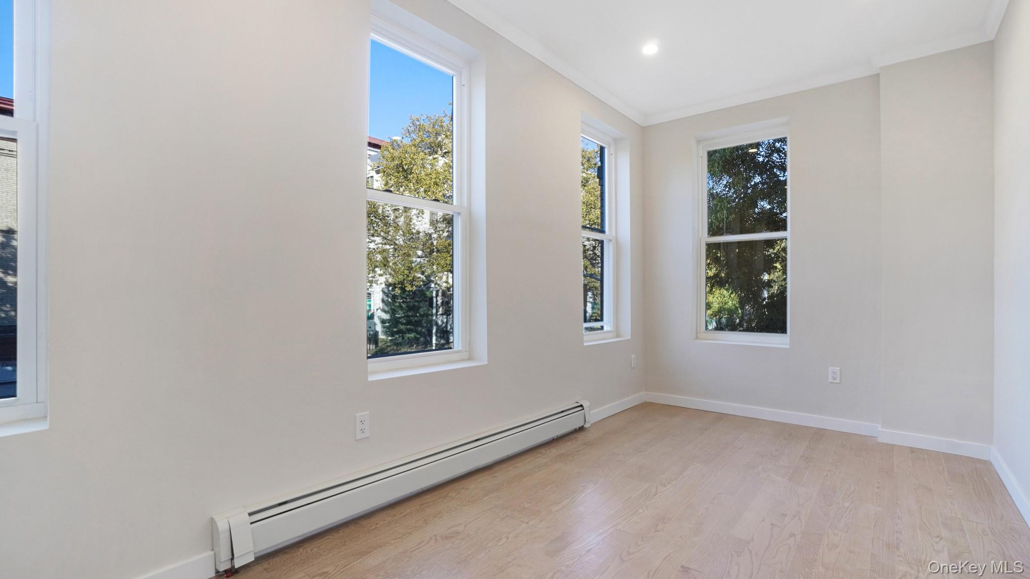 386 Chauncey Street Unit: 1