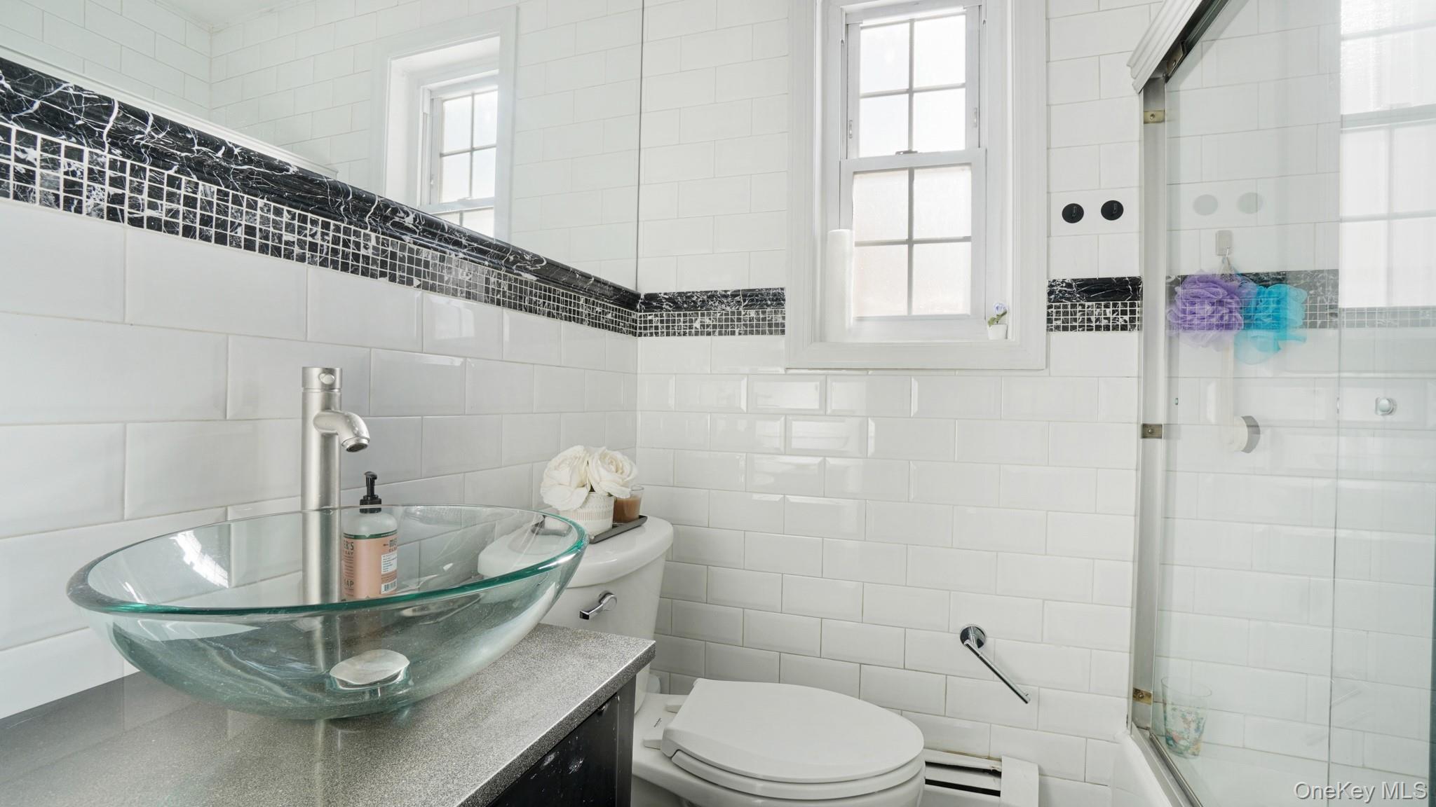 224-08 Horace Harding Expressway Unit: #Lower