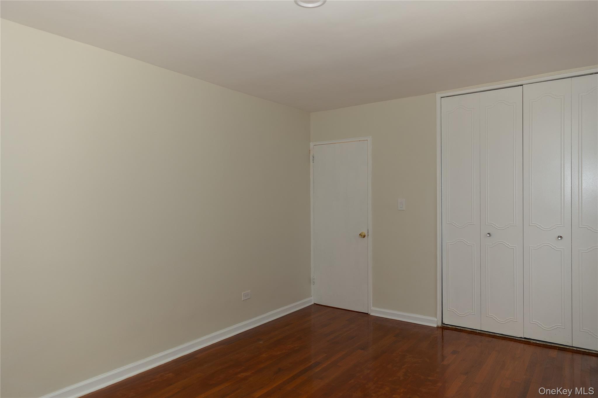 1275 E 51 Street Unit: 3Y