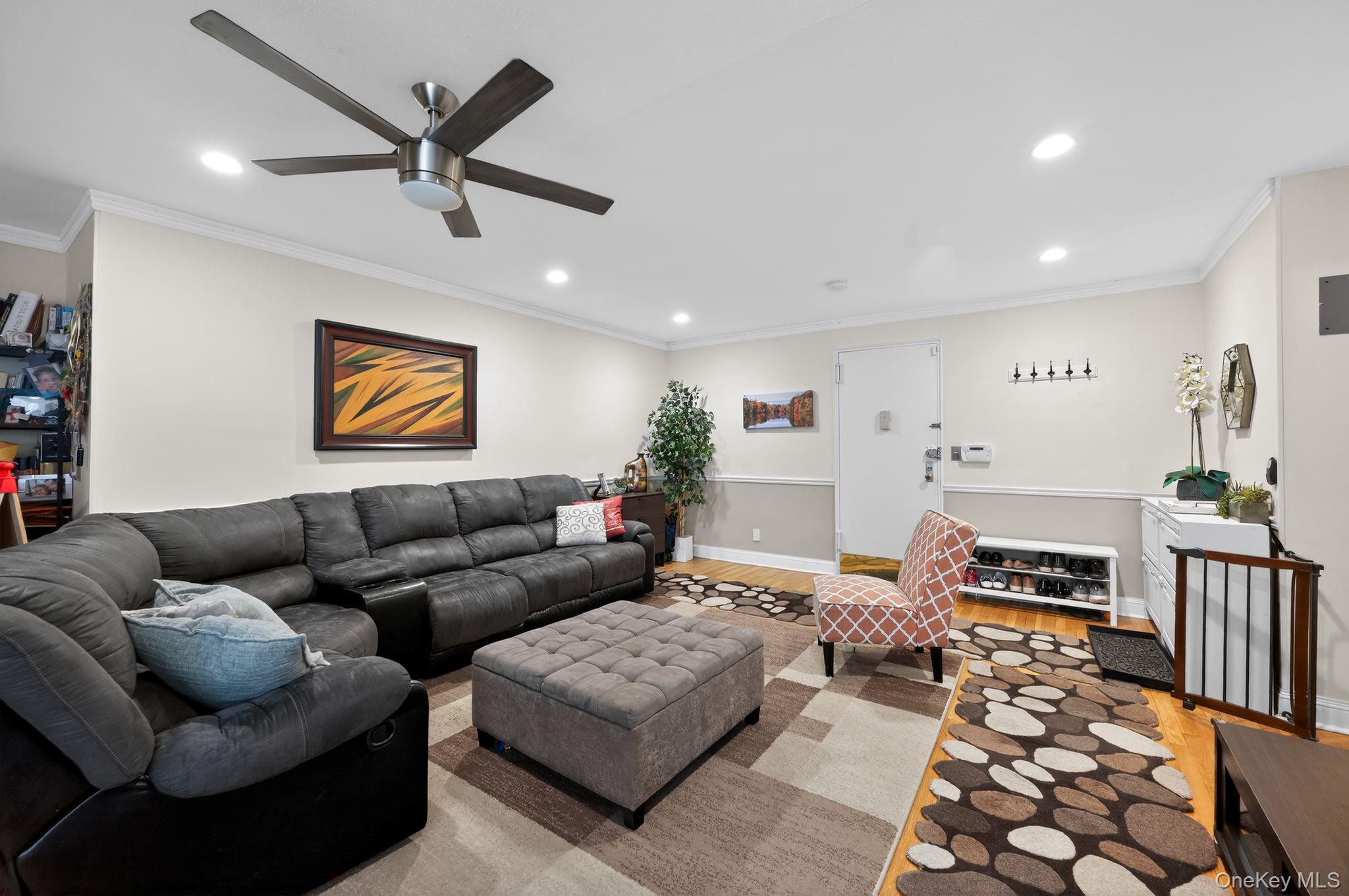 1304 Midland Unit: APT C59