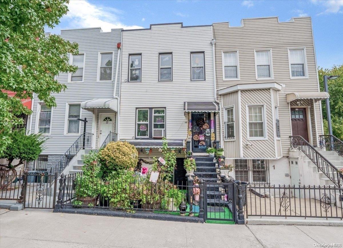 13 Monaco Pl