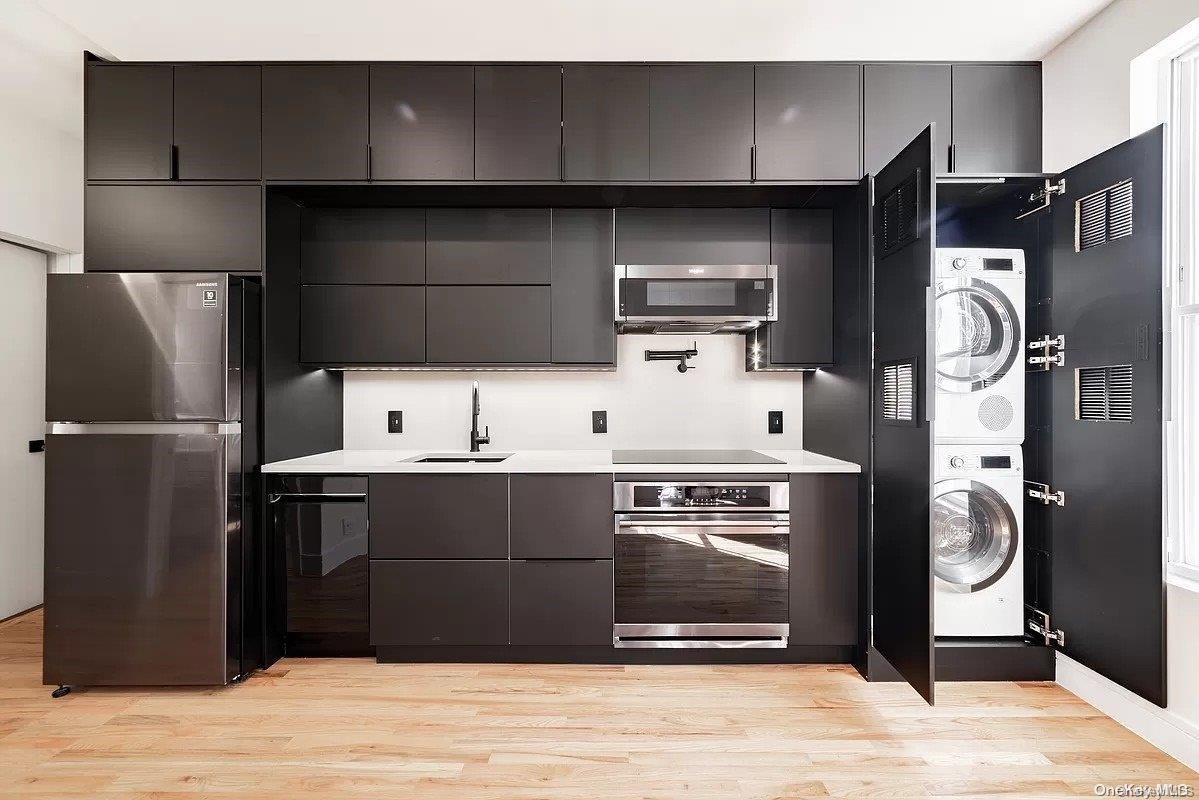 1121 Lafayette Avenue Unit: 2