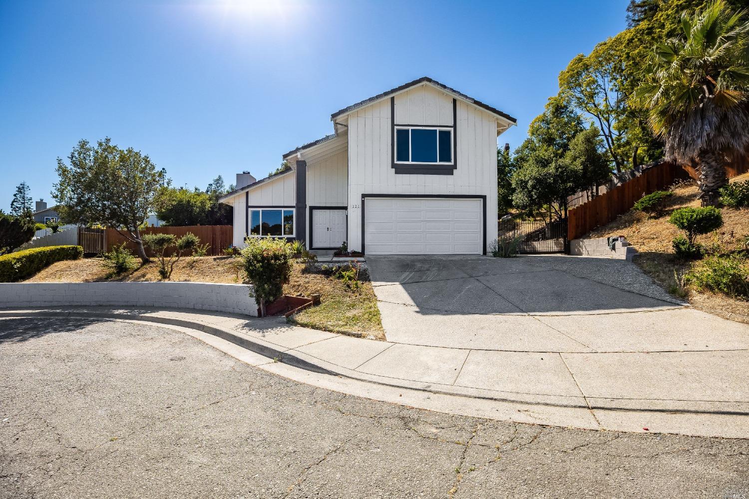 121 Kim Ct