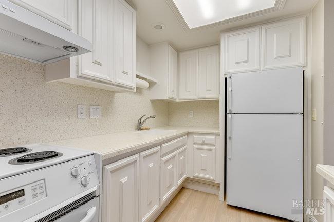 2716 Tice Creek Dr #1