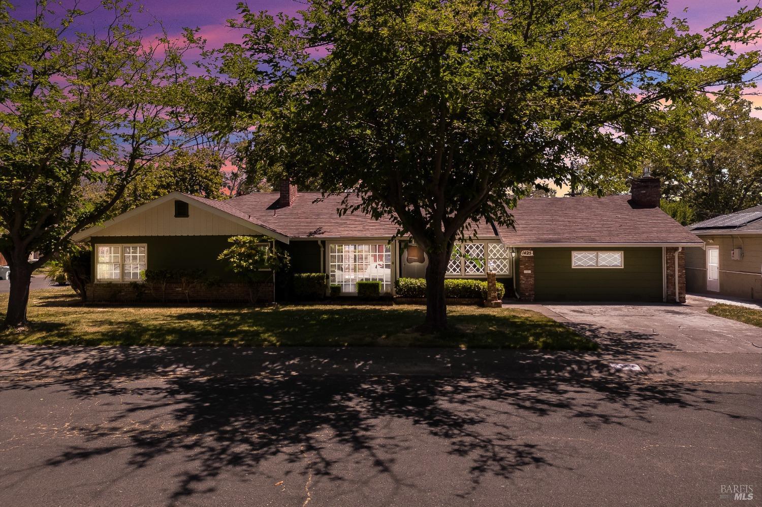 1425 Okeefe Way